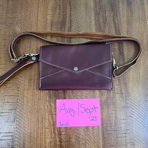 🆕 Portland Leather Goods Cognac Leather Envelope Convertible Crossbody